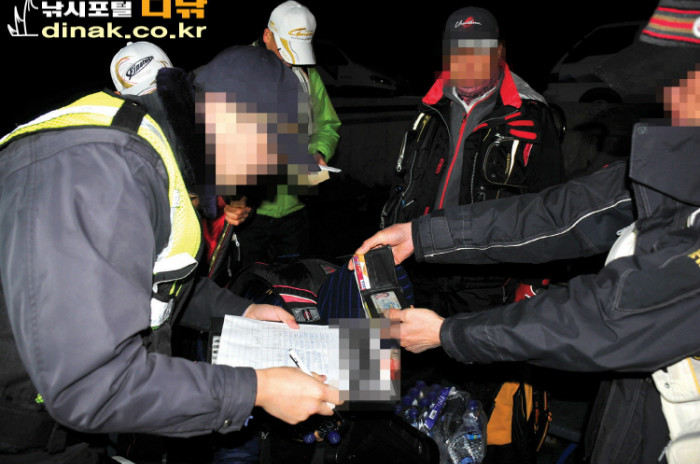 신분증검사.jpg