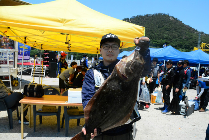 광어 2위 최진호 3680g DSC_7558.JPG