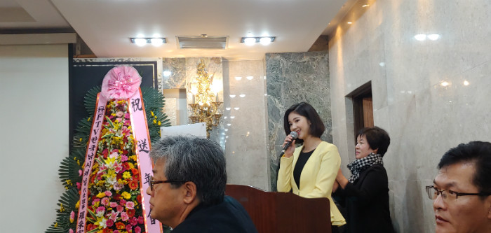 사회 정태영 아나운서.jpg